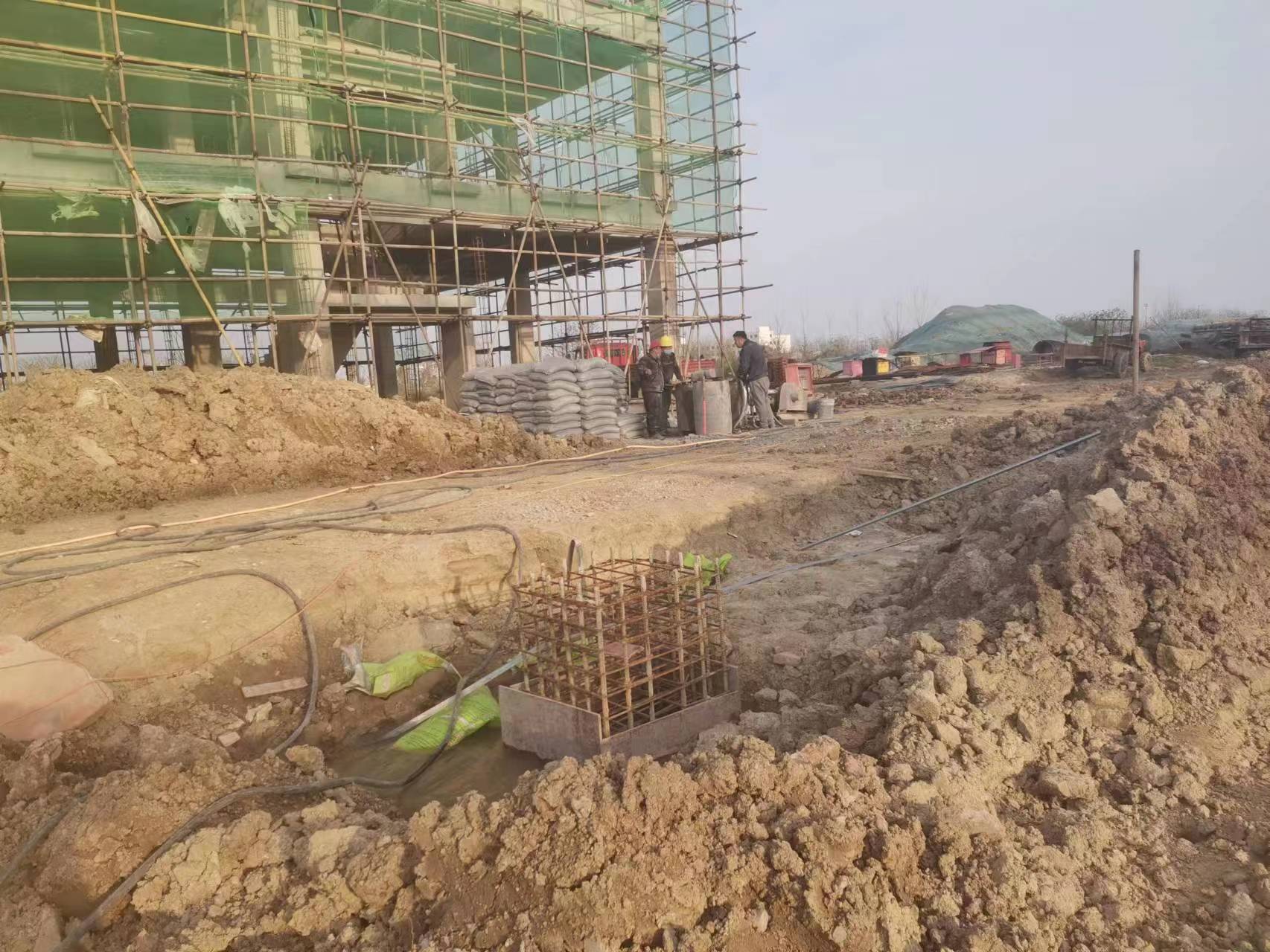 浦北当桥梁出现裂缝的时候应该及时加固修补